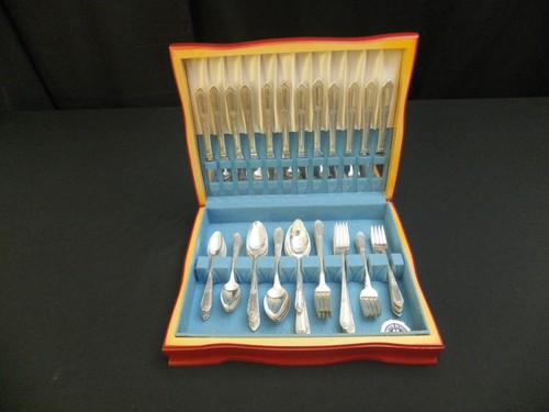 71pc 1847 Wm Rogers "Cotillion" silver-plated flatware set for 12 --- #60