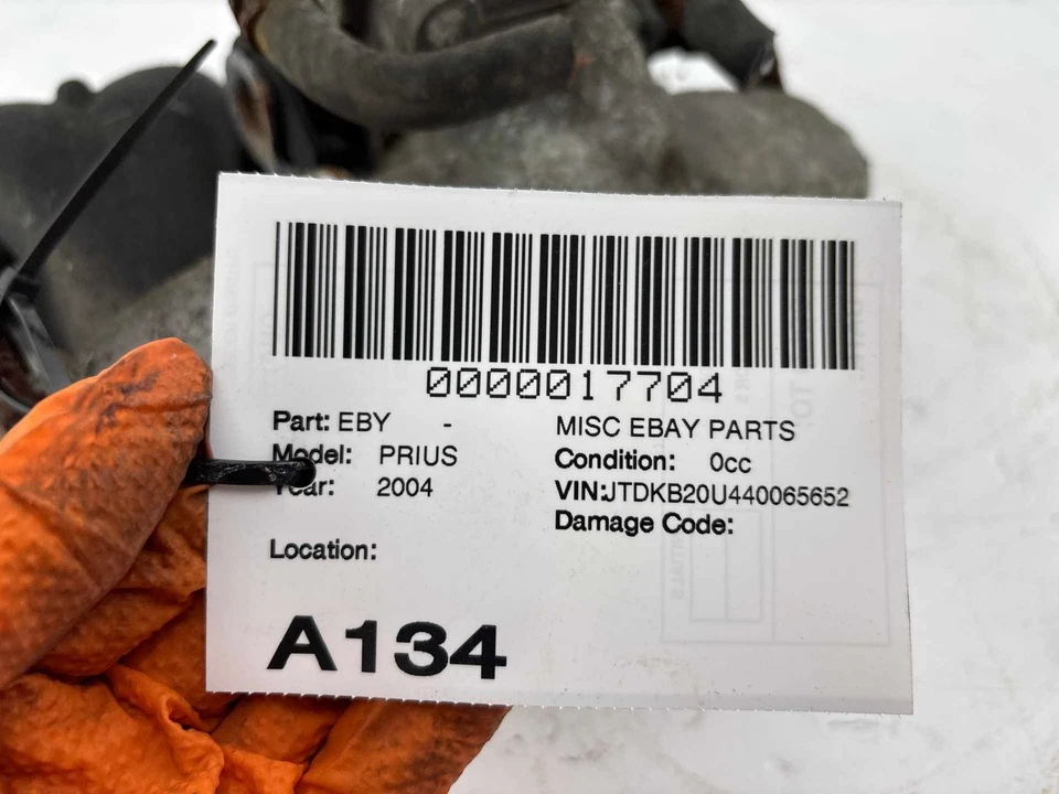 Colector de admisión de aire del motor Toyota Prius 2004-2009 1,5 L OEM Foto 2 de 4