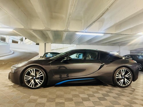 2015 BMW i8 1.5 7.1kWh Auto 4WD Euro 6 (s/s) 2dr COUPE Petrol/Electric Hybrid Au - Picture 2 of 14