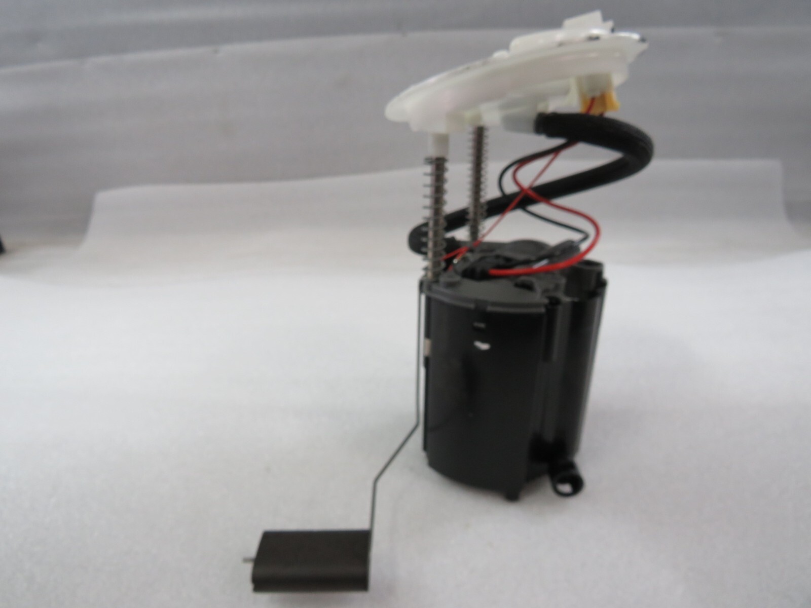 Maserati Ghibli, Quattroporte, LH, Left, Fuel Pump, Used, P/N 670003734