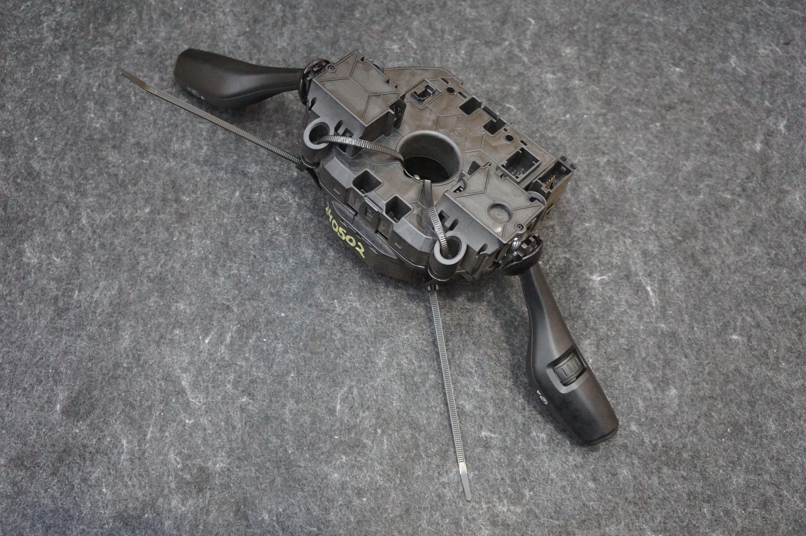 Steering Column Clockspring Wiper Lever Switch OEM 61316833426 Bmw I8 14-17