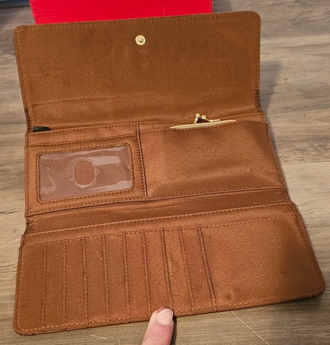 VTG Etienne Aigner Signature Logo Wallet with Change Purse - Picture 6 of 9