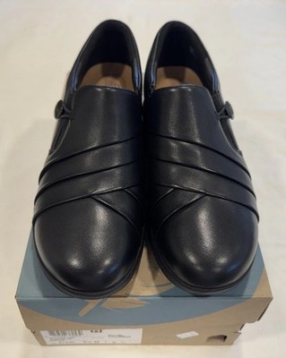 CLARKS Un Adorn Loop in Black Ltr in US size 9.5--Slip into Comfort! NEW IN BOX!