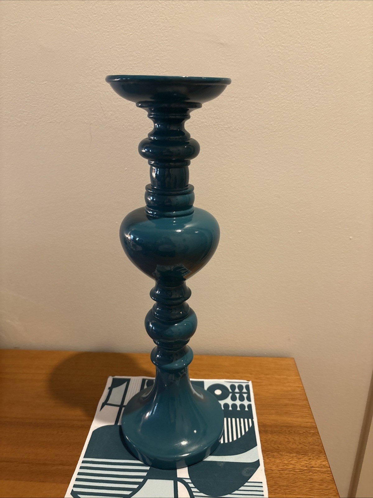 In Glossy Teal Color