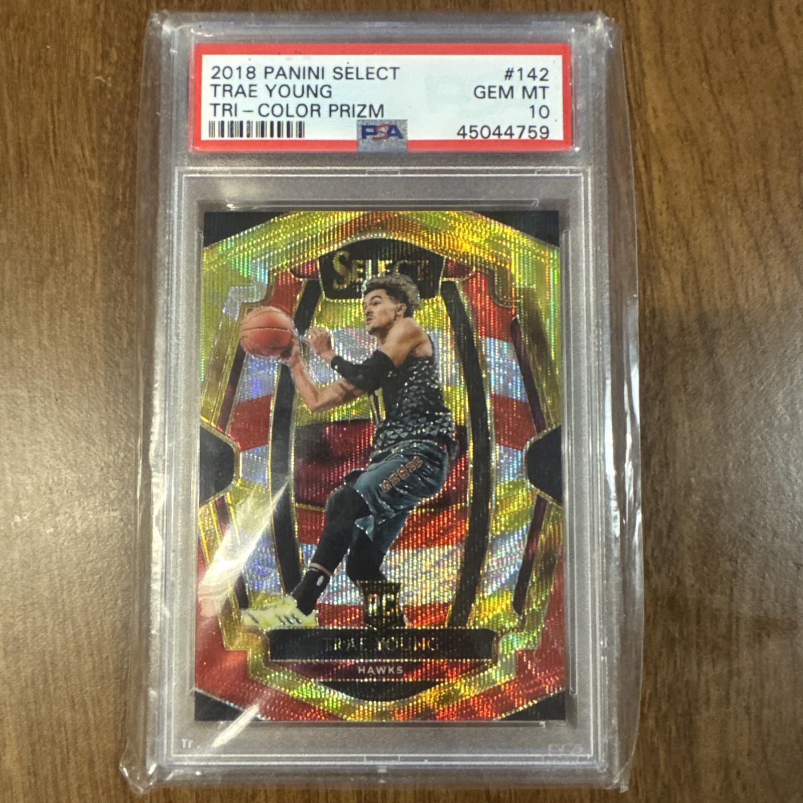 2018-19 Panini Select Premier Level Trae Young #142 Tri-Color Prizm PSA 10 (RC)
