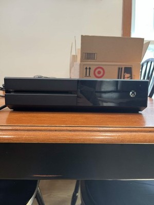 Microsoft Xbox One 500GB Console Original Model Tested & Reset No Controller