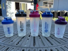 5 BLENDERBOTTLES CLASSIC SHAKERS - MIXER-CLEAR-MIXING BALL (3) 20oz & (2) 12oz