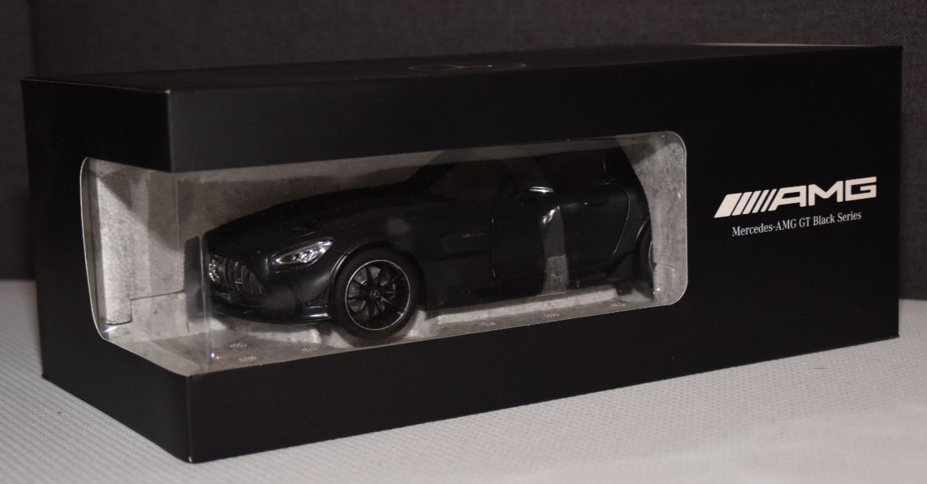 Miniature de collection Norev Mercedes-AMG GT Black Series 1:18 édition limitée numérotée