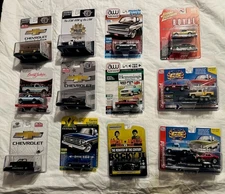 Lot of 12 Diecast Cars & Trks–M2 Machines,Auto World,Greenlight,Johnny Lightning