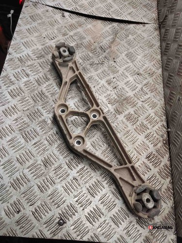 AUDI A8 D3 4E2, 4E8 Getriebehalterung hinten 4e0599285 3.00 Diesel 28362590