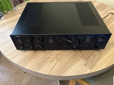 YAMAHA C-4 PREAMPLIFIER   