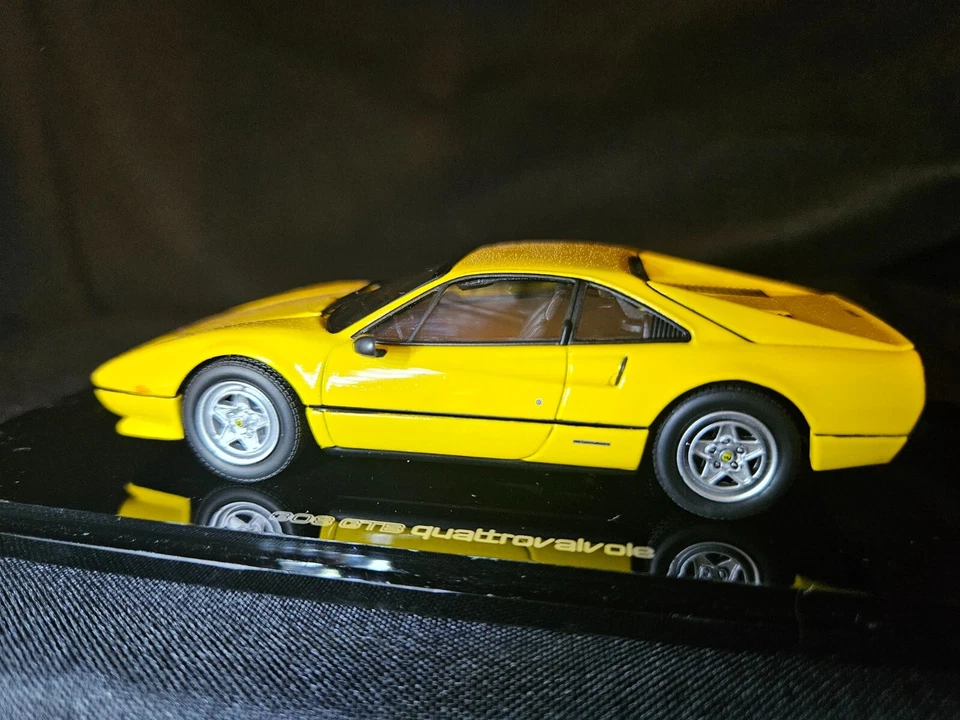 Kyosho 法拉利 308 GTB Quattrovalvole 1: 43 比例 Inv. #1529 — 第 2/2 张图片