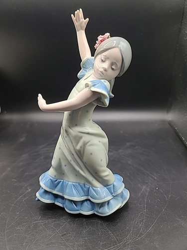Vintage Lladro Lolita Spanish Flamenco Dancer - Picture 2 of 11