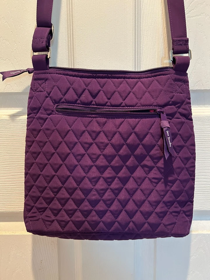 Nuevo con etiquetas Bolso Bandolera Vera Bradley ELDERBERRY Púrpura HIPSTER Acolchado Microfibra Foto 3 de 4