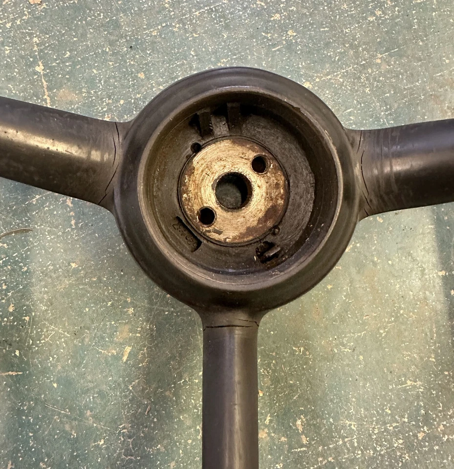 Volante Dodge Truck Fargo 1958-60 con botón de bocina Town Wagon Power Wagon Foto 2 de 4