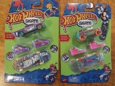 2 Hot Wheels Skate Tony Hawks Cars & Fingerboard Sets Rockster & Solid Muscle