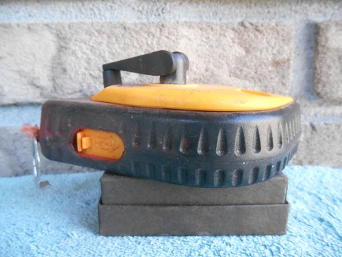 VINTAGE IRWIN STRAIT LINE FAST RETRIEVE CHALK LINE REEL. - Picture 4 of 9