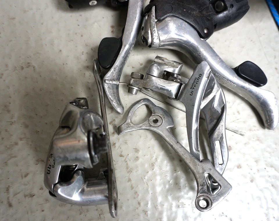 Konvolut Shimano Ultegra Bremshebel Umwerfer Schaltwerk Ersatzteile (A025-170) - Bild 3 von 4