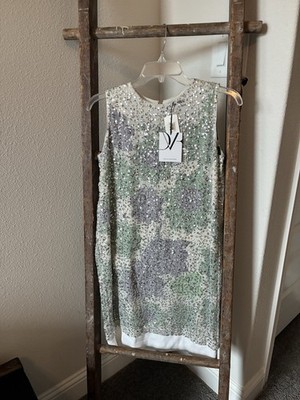 Diane von Furstenberg Izzy Embellished Large Paper Buds Shift Dress 2 NWT $598