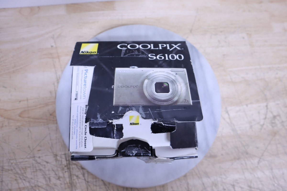 ぐっど Nikon COOLPIX S6100 シルバー Nikon COOLPIX S6100 16.0MP Digital Camera - Silver for sale