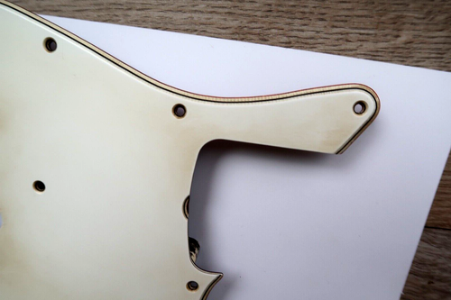 '62 -'72 Fender Jazz battipenna celluloide crema nitrato 64 anni 60 RI USA guard - Foto 5 di 13