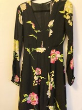 Ladies GUESS dress Black & pink flowers, ruffle split hem  size 8 BNWT Gorgeous