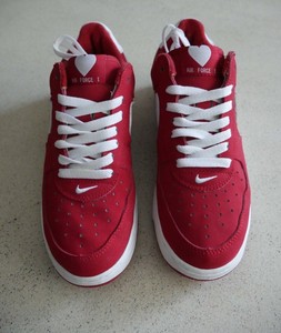 air force vermelho e branco