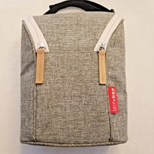 Skip Hop Grab and Go Double Bottle Bag Light Gray Pre-Owned Very Good Condition