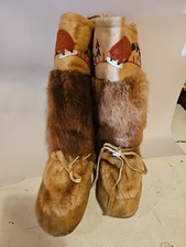 Vintage BUCKSKIN BEADED MUKLUKS First Nations moccasins fur Beavers