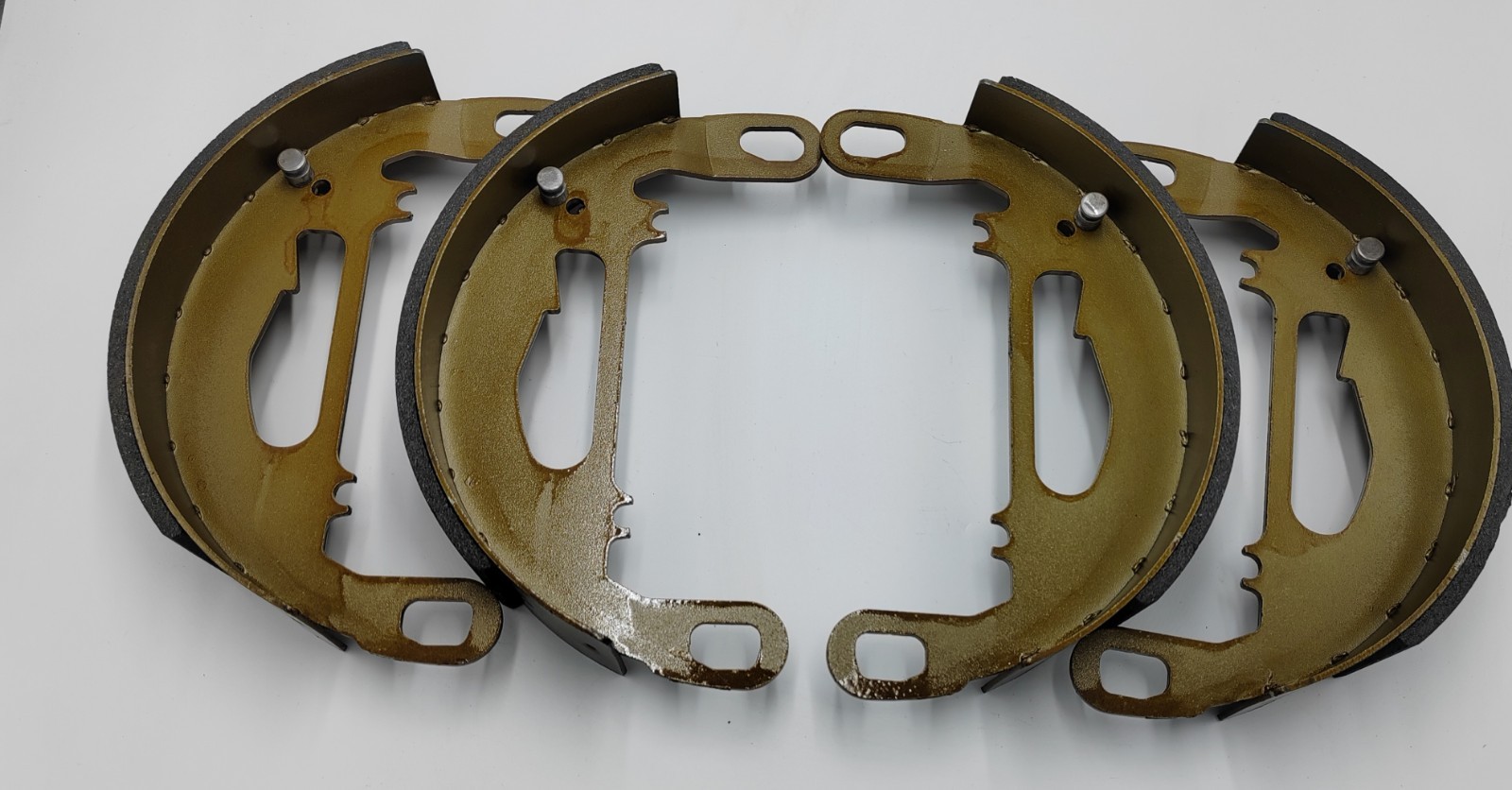 Mâchoires avant Peugeot 404 Hydrovac pour remplacer des garnitures usées