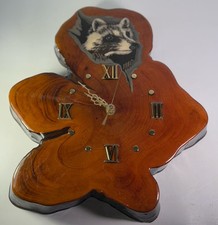 VTG RACCOON CLOCK HANDMADE CREATIVE CYPRESS CHUCK CUMMINGS BATTERY/WORKING/NICE