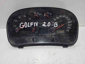 VW GOLF VI 5K1 Kombiinstrument 2.00 Petrol 86kw 2001 32260898