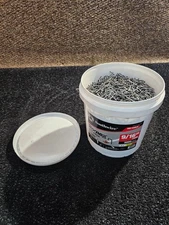 (5000 Pieces) Southwire SMS916-5000BKT 9/16-inch Romex Metal Staples, Silver