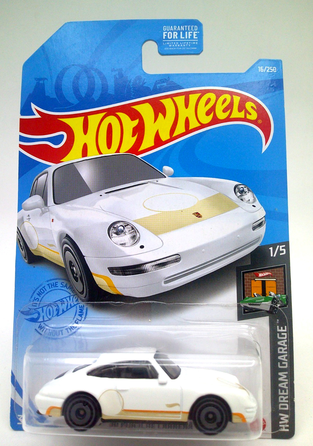 Hot Wheels DREAM GARAGE " '96 PORSCHE CARRERA " #1 of 5 - Collector #16 - White