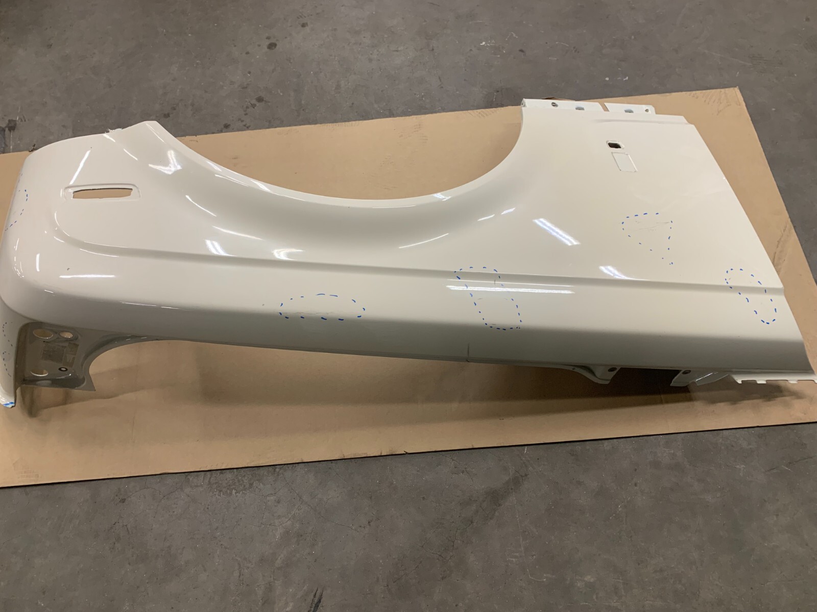 04-11 ROLLS ROYCE PHATOM FRONT RIGHT FENDER PASSENGER SIDE FENDER OEM LOT0001