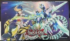 ¡Yugioh! Playmat Yugo Oficial y Crystal Clear Wind Synchro Dragon