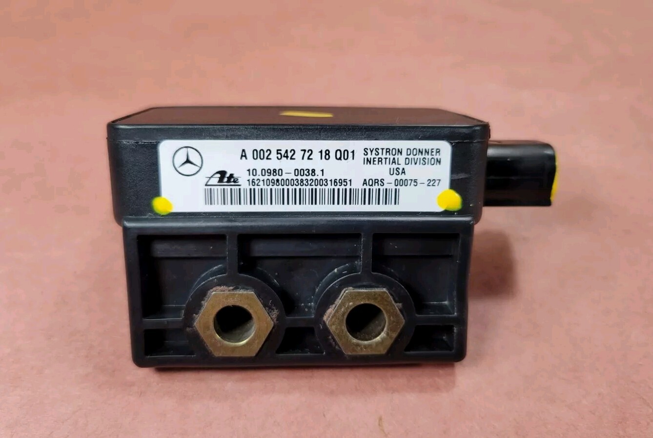 2000-2001 Mercedes Benz SLK320 ML320 ML430 YAW RATE SPEED SENSOR A0025427218 OEM