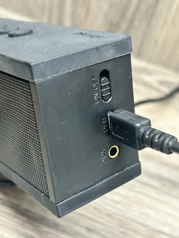 Altavoz digital para teléfono celular móvil DKnight Magicbox II Bluetooth Foto 4 de 4