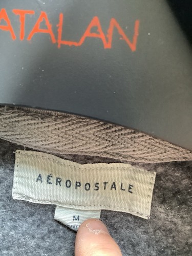 Aeropostale Ladies Grey Hooded Sweatshirt. Size Medium. Good Condition - Picture 3 of 3