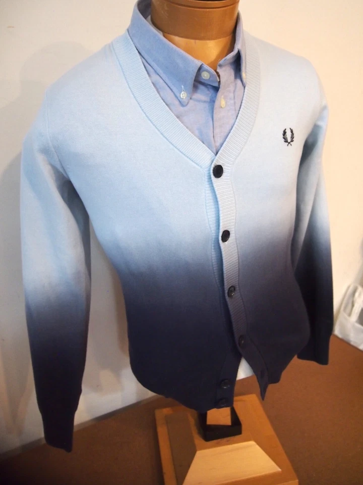 Suéter Cárdigan Fred Perry Ombre Algodón Nuevo con Etiquetas XS $310 Azul Hielo Foto 2 de 4