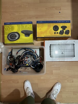 JL Audio Complete Audio Kit Boxed - Verstärker, Rear & Front Lautsprecher mit X Over