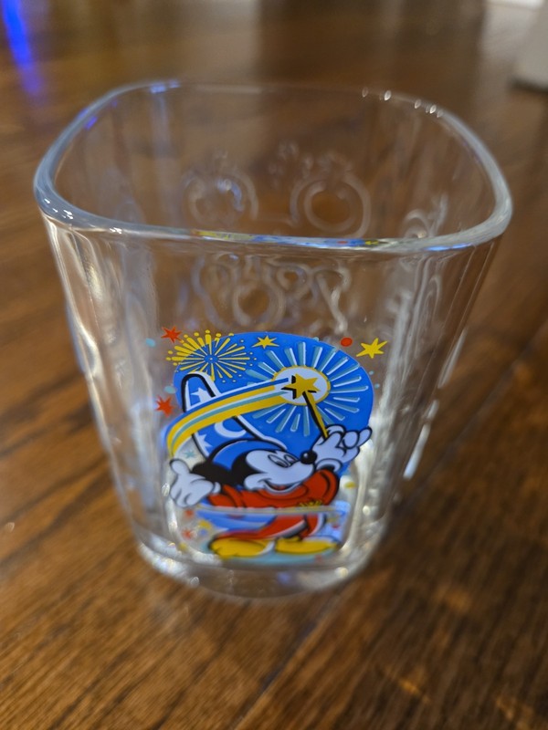 McDonalds Vintage 2000s Walt Disney World Mickey Mouse EPCOT Glass used