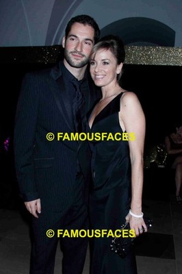 Tamzin Outhwaite Tom Ellis Press Sammlerstück Promi-Foto 9 x 6 Zoll Nr. 20566