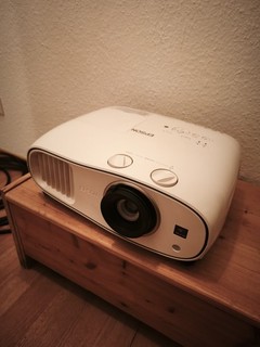 Epson EH TW6600W 1080p Full HD HDMI Heimkino Projektor Gebraucht