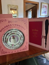 Harry Potter Dolores Umbridge Collectible Cat Gift Plate Set