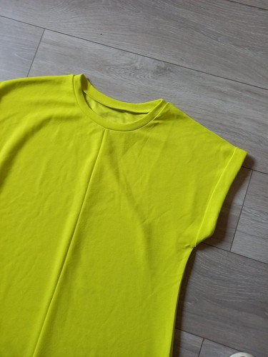 Vestido túnica PrettyLittleThing amarillo cítrico elástico texturizado vacaciones talla XL - Imagen 8 de 20