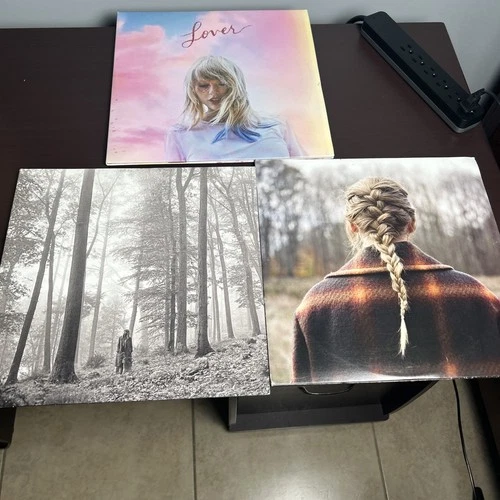 LOT OF 3 Taylor Swift preowned Vinyls - FOLKLORE, EVERMORE Green, Lover 2 LPs