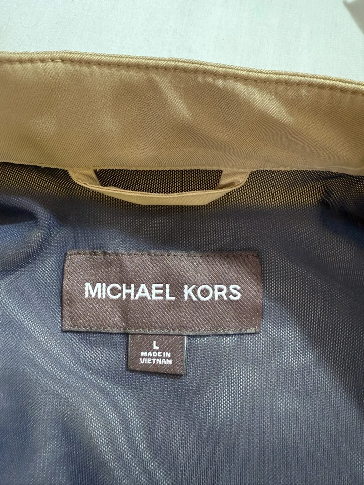 Michael Kors Men's "Travel Engineered" Jacket Size Large - Image 4 of 4