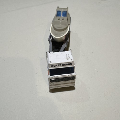 Matchbox Convoy - CY22 - DAF 3300 Space Cab, Boat Trailer, Boat - Coast Guard - Picture 2 of 9