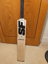 Reconditioned  CJI Illusion V Cricket Bat  SH Size 2lb 11oz
